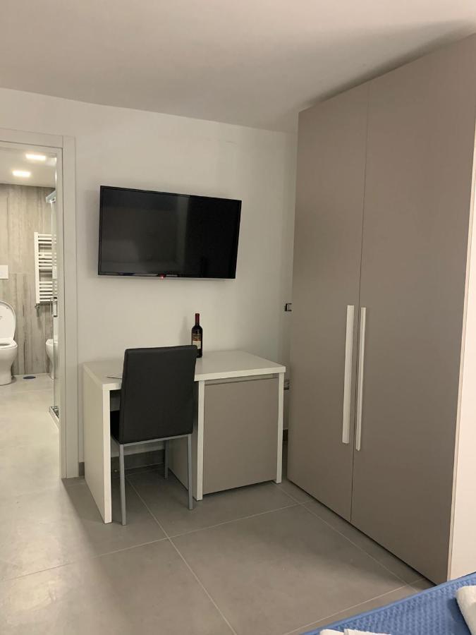 3 Rooms Chiaia Naples Luaran gambar